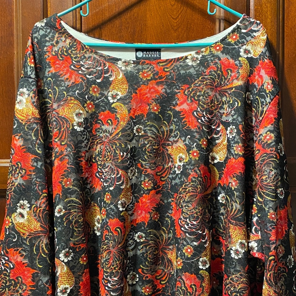 Maggie Barnes Red and Gold Floral plus size vintage top